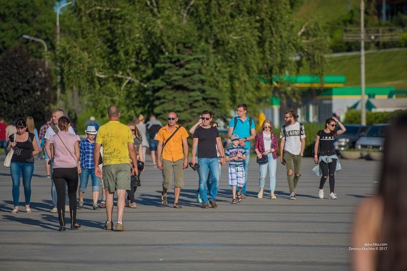 Информатор вышел «на охоту» в Днепре: ищите себя на фотографиях 17