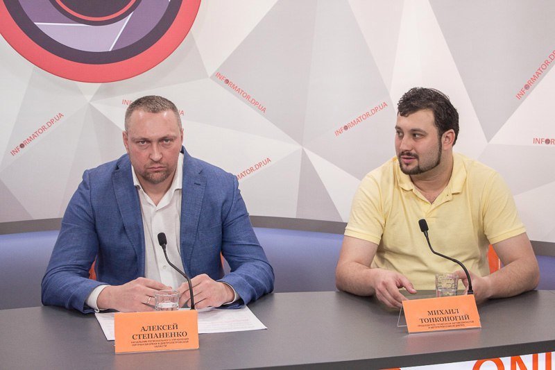 Тест-драйв Tesla и новые автобусы: в Днепре пройдет выставка достижений транспорта 2