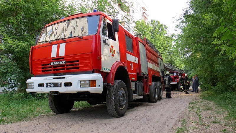 Пожар на 12 квартале: на Гладкова горела квартира 6
