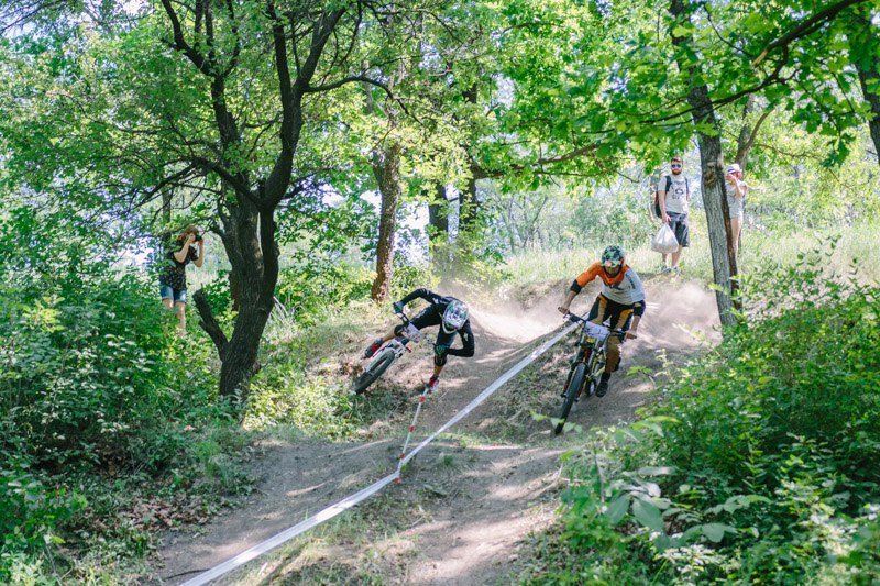 Крутые склоны, драйв и экстрим: в Днепре стартовал Dnepr Action Fest 5