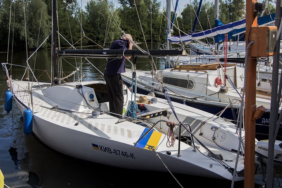 Ветер в парусах: в Днепре прошла регата "День журналиста" 3