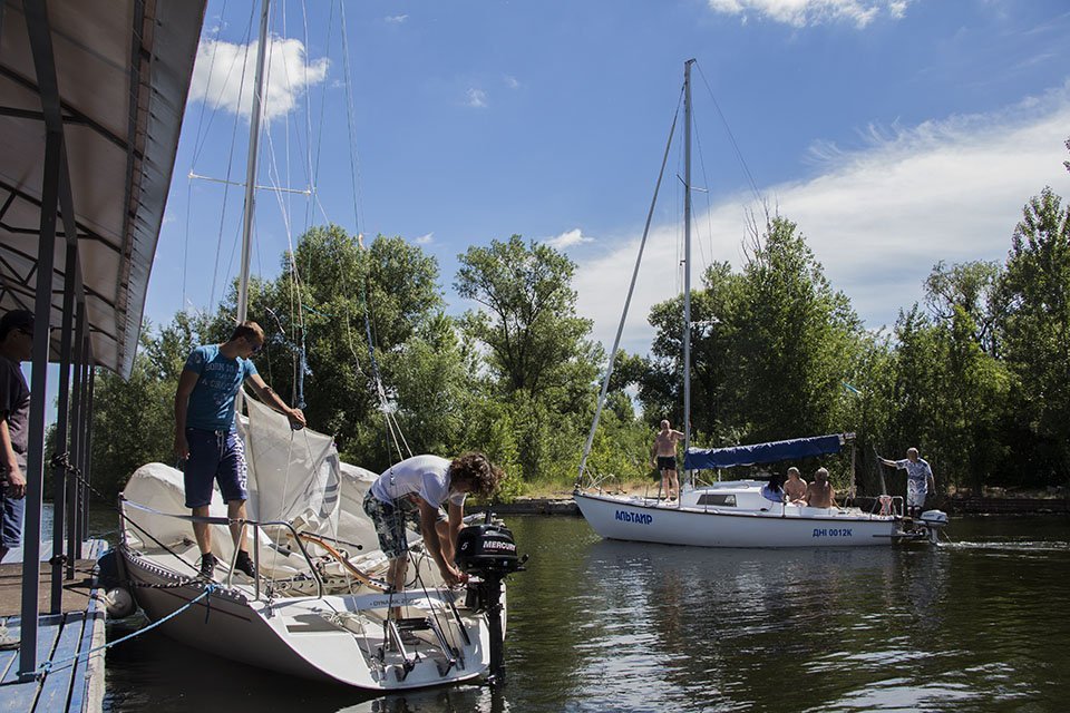 Ветер в парусах: в Днепре прошла регата "День журналиста" 5