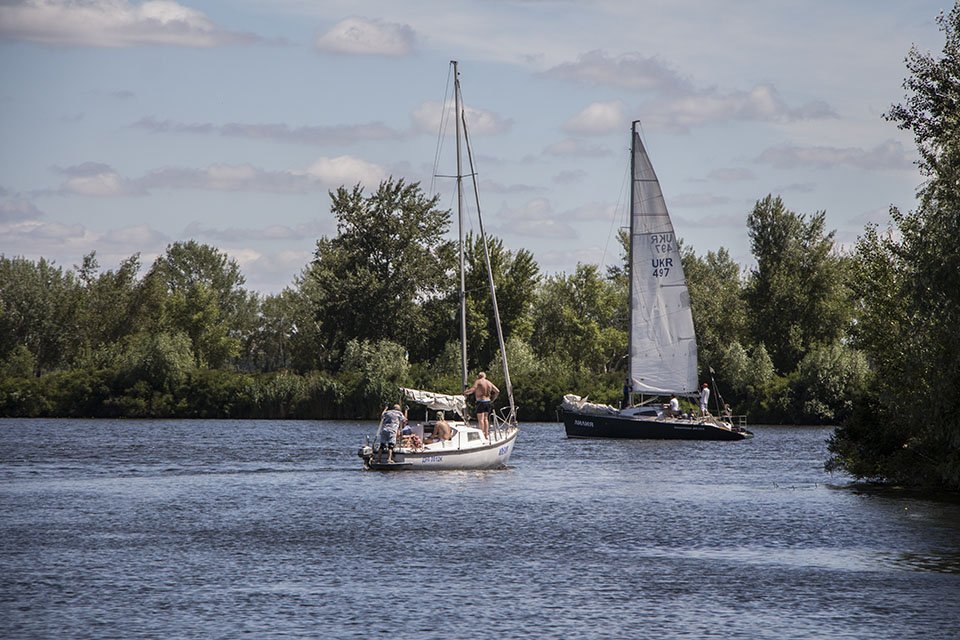 Ветер в парусах: в Днепре прошла регата "День журналиста" 7