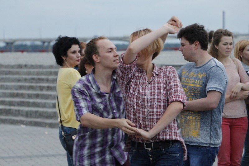 Латиноамериканская страсть: на Фестивальном причале прошел танцевальный вечер 4