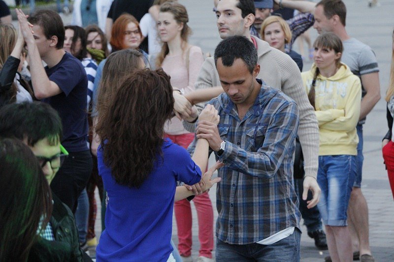 Латиноамериканская страсть: на Фестивальном причале прошел танцевальный вечер 9