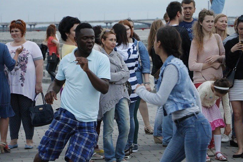 Латиноамериканская страсть: на Фестивальном причале прошел танцевальный вечер 14