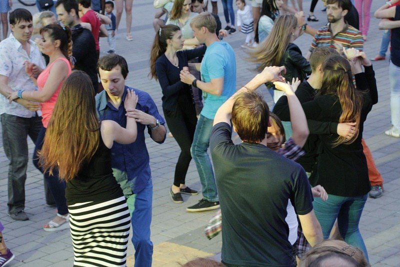 Латиноамериканская страсть: на Фестивальном причале прошел танцевальный вечер 16