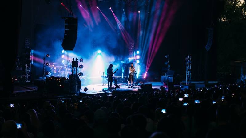 Концерт зажигательных The Hardkiss в Днепре: как это было 7