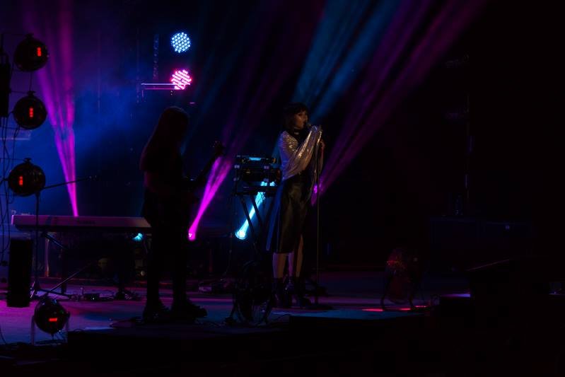 Концерт зажигательных The Hardkiss в Днепре: как это было 9