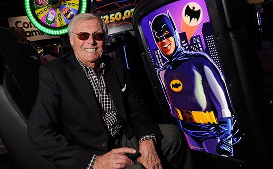 В США ушел из жизни актер, исполнивший роль Бэтмена 2