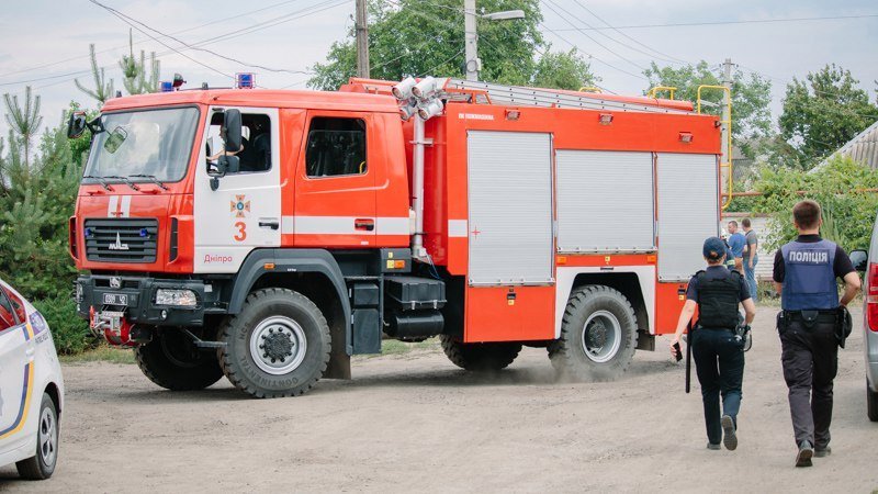 Полиция, спецназ и спасатели: в Днепре мужчина с гранатой устроил разборки с бывшей женой 2