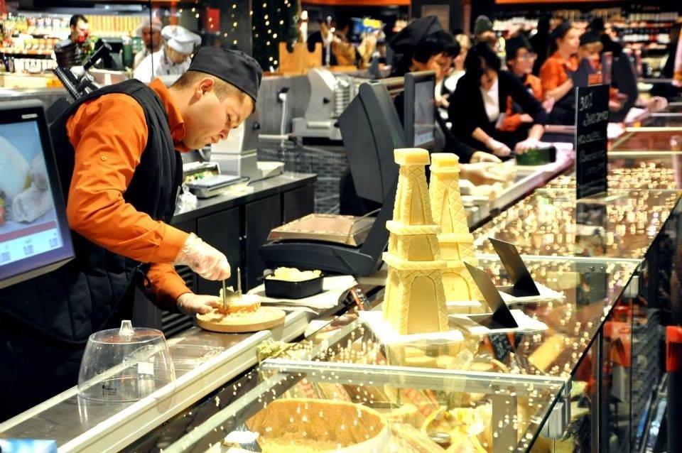 ПриватБанк, Le Silpo и вожатым в лагерь: где студенту подработать летом в Днепре 1