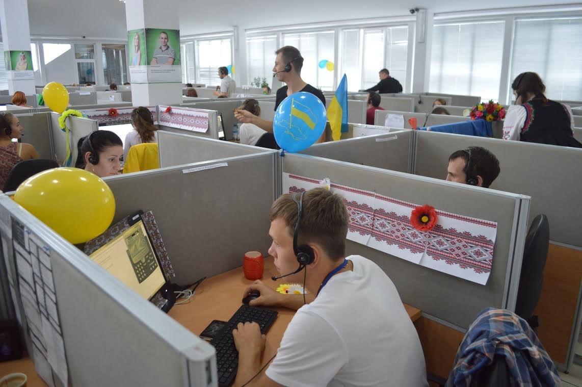 ПриватБанк, Le Silpo и вожатым в лагерь: где студенту подработать летом в Днепре 3