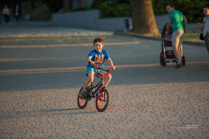 Информатор вышел "на охоту" в Днепре: ищите себя на фотографиях 20