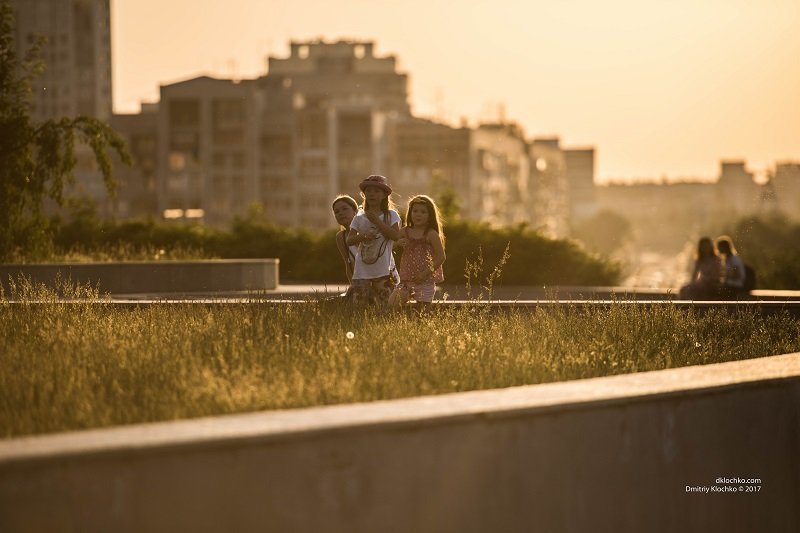 Информатор вышел "на охоту" в Днепре: ищите себя на фотографиях 23