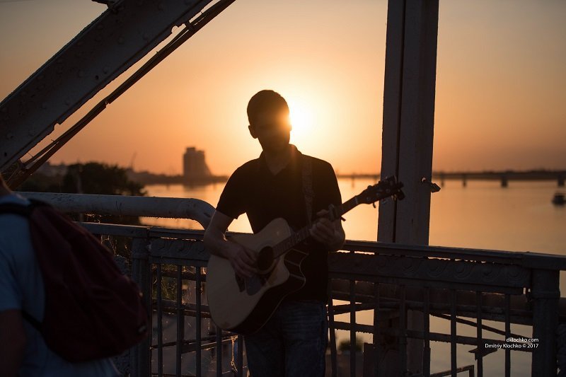 Информатор вышел "на охоту" в Днепре: ищите себя на фотографиях 27