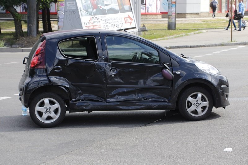 ДТП на проспекте Хмельницкого возле Melrose: пострадал ребенок 1