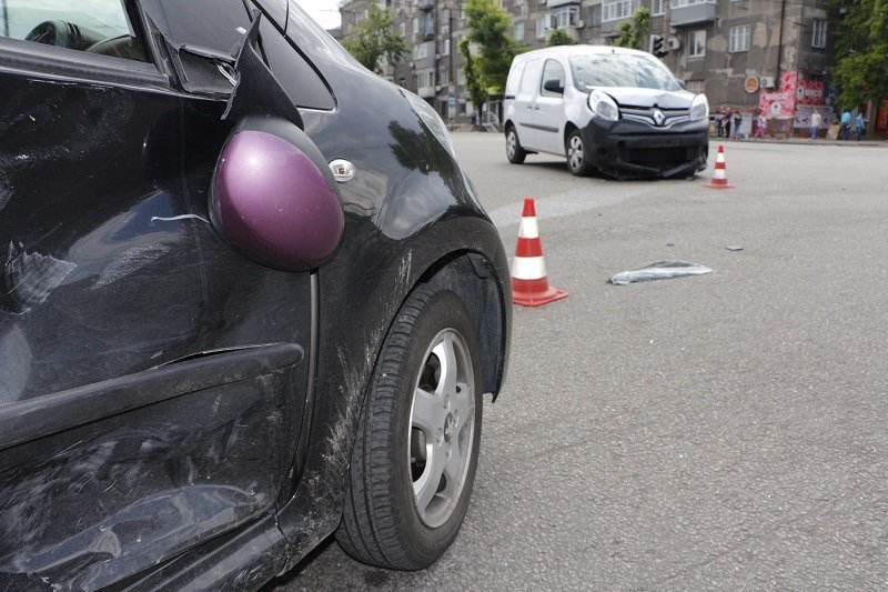 ДТП на проспекте Хмельницкого возле Melrose: пострадал ребенок 2