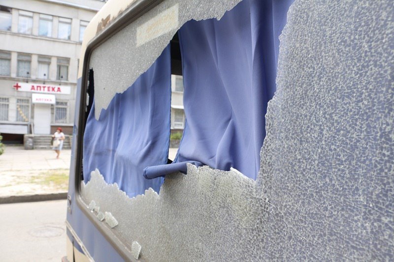 На проспекте Поля троллейбус въехал в маршрутку 9