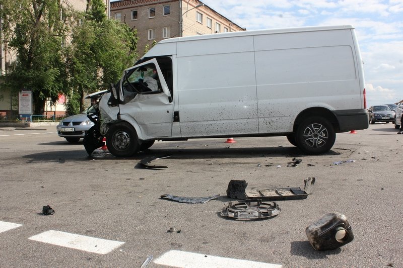 Тройное ДТП с потерпевшими на Слобожанском проспекте: новые подробности 1