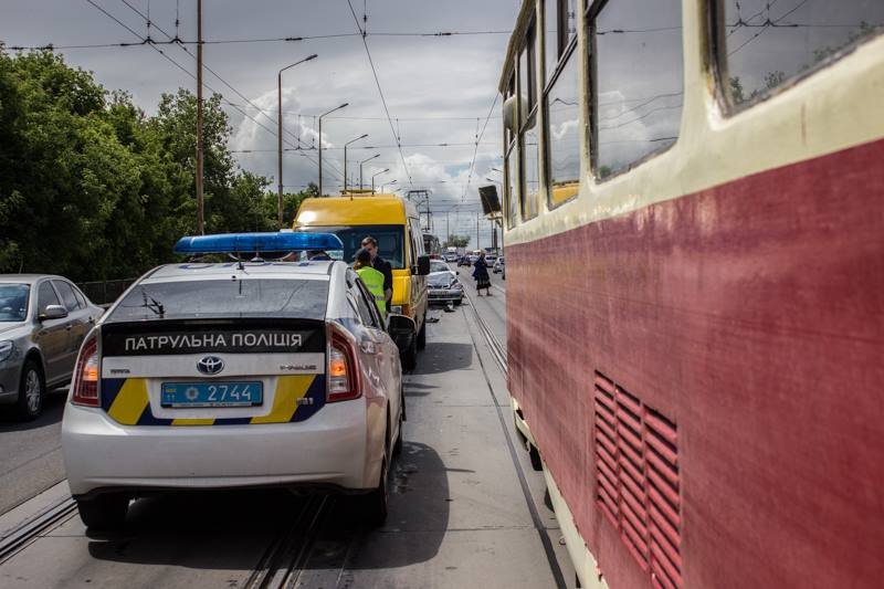ДТП на Старом мосту: столкнулись Lanos и маршрутка 4