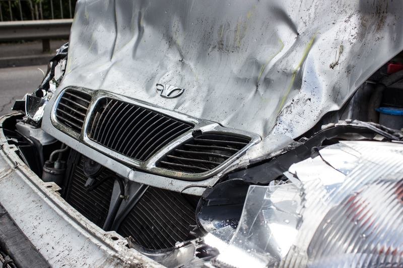 ДТП на Старом мосту: столкнулись Lanos и маршрутка 10