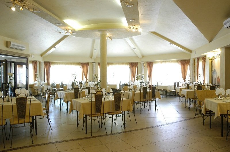 ГастроблоХ Днепра: плюсы и минусы ресторанного комплекса «Старый парк» 2