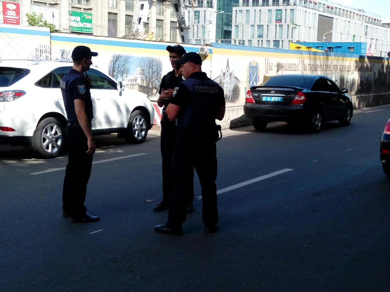 В центре Днепра заминировали суд: полиция перекрыла движение 7