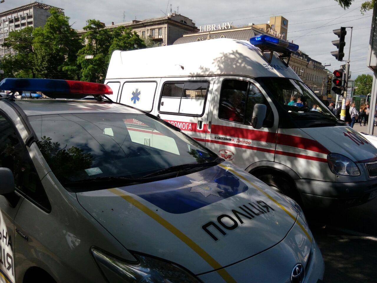 В центре Днепра заминировали суд: полиция перекрыла движение 8