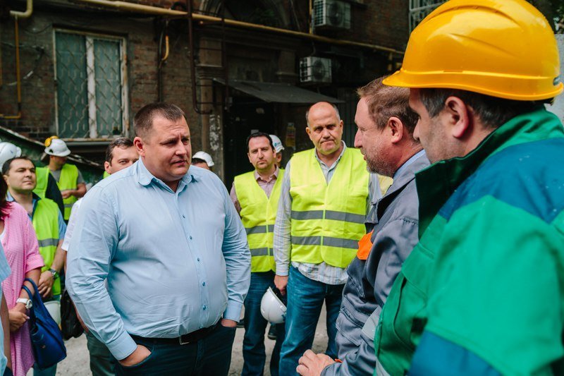 В центре Днепра начались взрывные работы 2