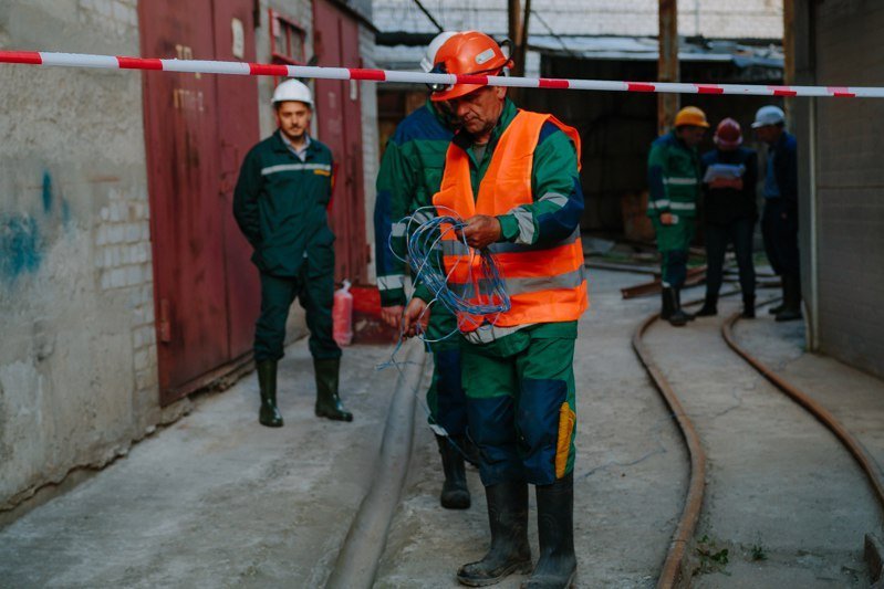 В центре Днепра начались взрывные работы 6