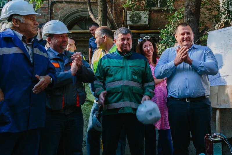 В центре Днепра начались взрывные работы 7