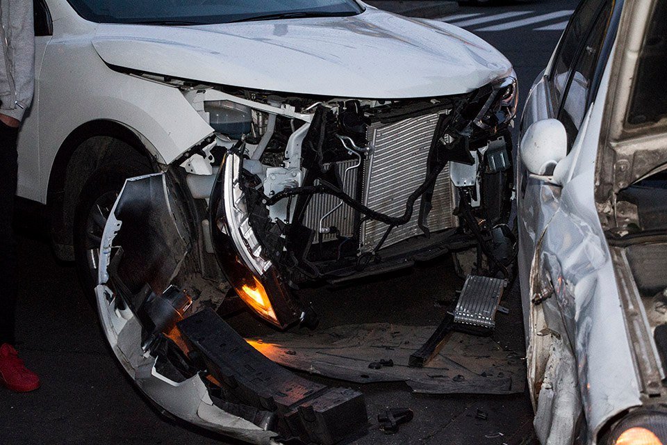 ДТП на Чернышевского: столкнулись Nissan и Daewoo 4