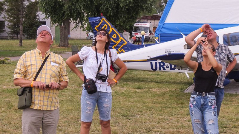 Молнией в небо: в Днепре стартовал авиафест Open Sky 2017 17