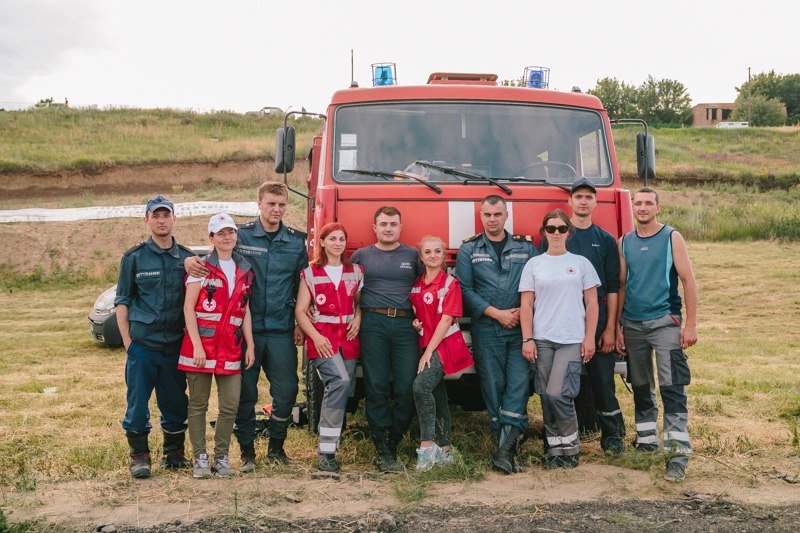 Рев моторов, бешеная скорость и адреналин: под Днепром состоялся Чемпионат по автокроссу 30