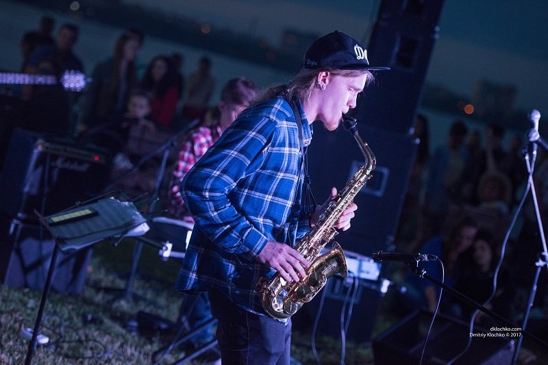 Джаз под открытым небом: в Днепре состоялся концерт "Молодой Пирс" 10