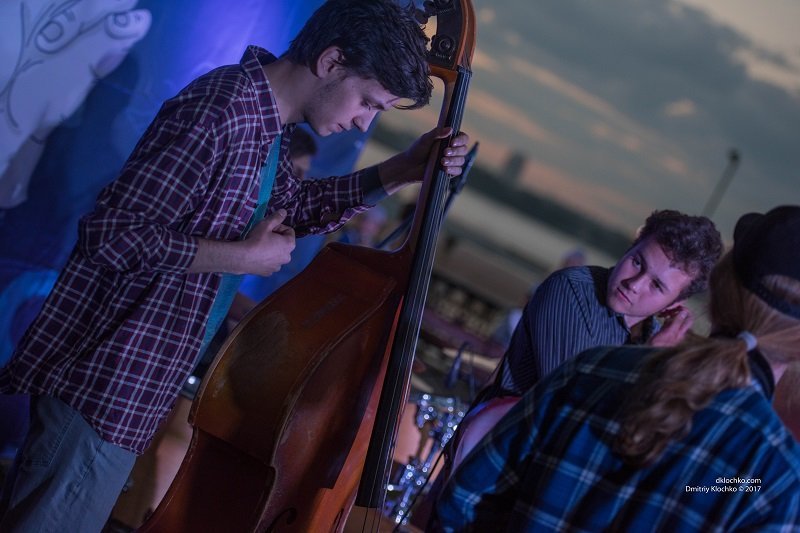 Джаз под открытым небом: в Днепре состоялся концерт "Молодой Пирс" 15