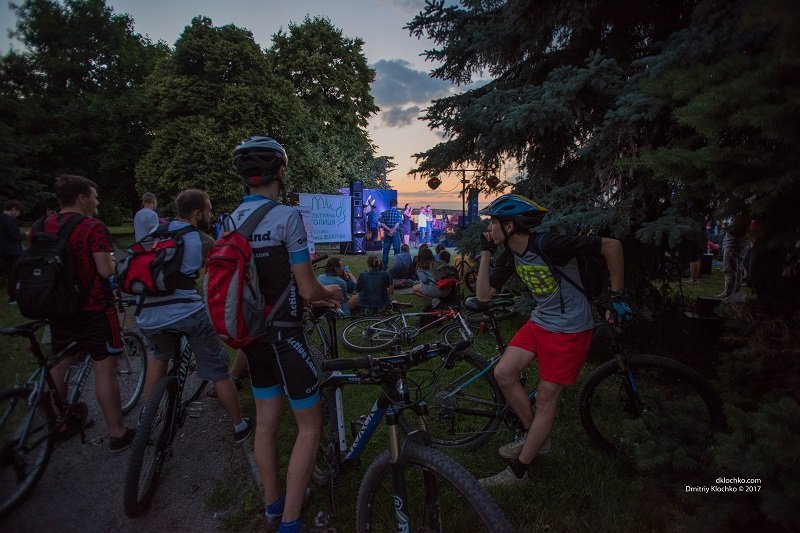 Джаз под открытым небом: в Днепре состоялся концерт "Молодой Пирс" 16