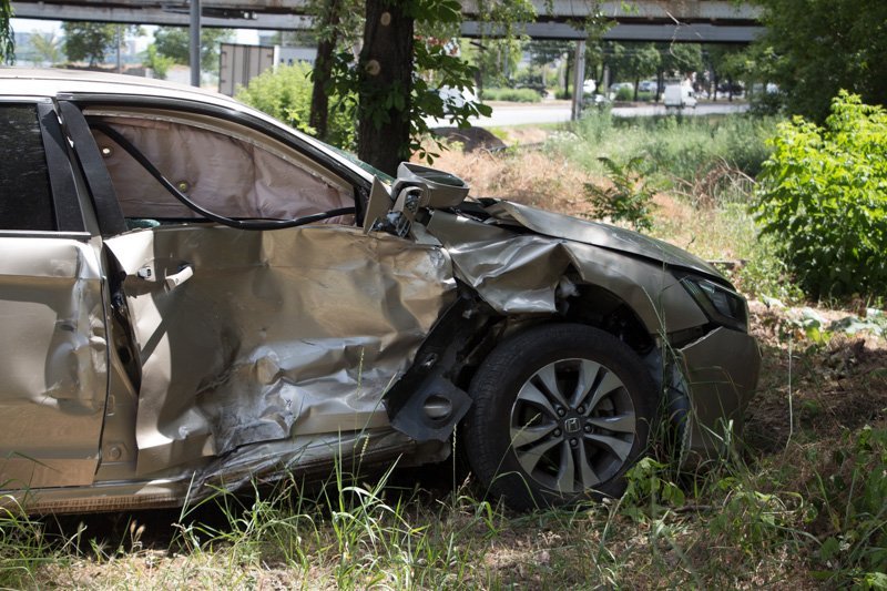 ДТП на Набережной возле WOG: столкнулись BMW и Honda, пострадали две беременные женщины 3