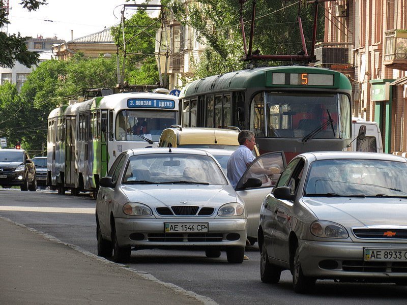 Возле Нагорки Volkswagen сбил девушку на пешеходном переходе 8