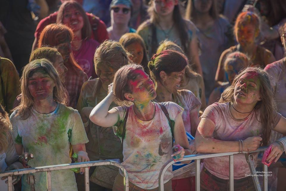 KolirFest на Набережной Днепра: ищите себя на фотографиях 5