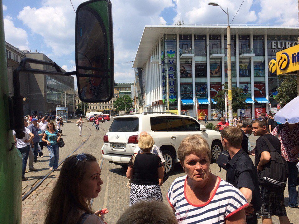 Получи ответ: почему остановились трамваи в центре Днепра 2