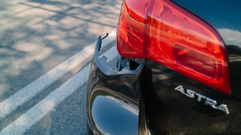 ДТП возле ресторана Coast: столкнулись два автомобиля Opel 4