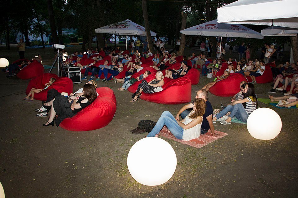 В парке Глобы показали первый фильм под открытым небом 2