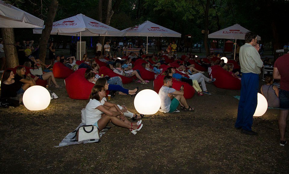 В парке Глобы показали первый фильм под открытым небом 5