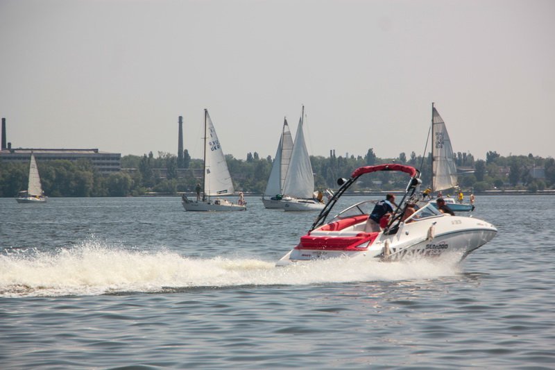 500 километров по воде: в Днепре стартовала недельная регата "Козацький шлях" 17