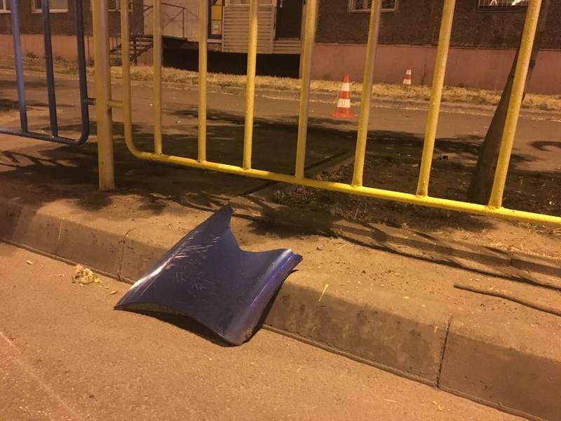 На Слобожанском проспекте сбили коляску с ребенком: полиция разыскивает водителя 3