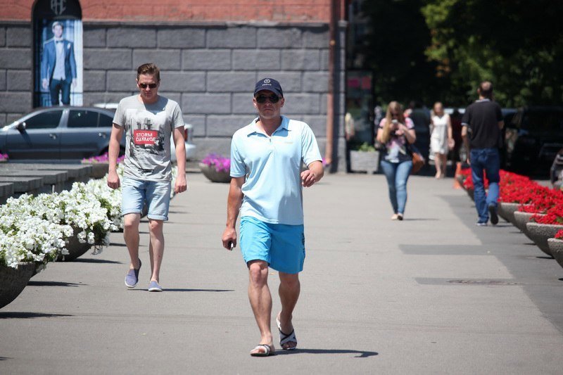 Информатор вышел «на охоту» в Днепре: ищите себя на фотографиях 17