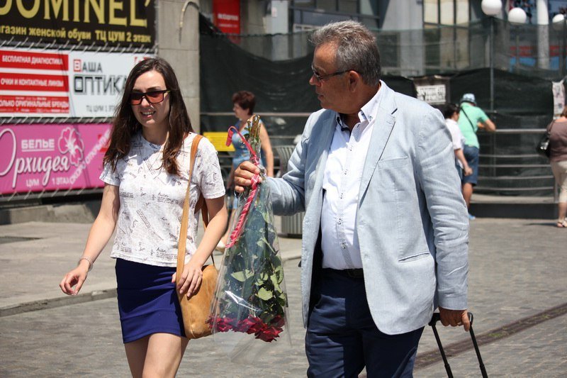 Информатор вышел «на охоту» в Днепре: ищите себя на фотографиях 19