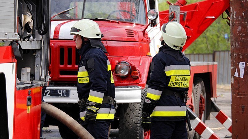 Вой сирен, пожарные и скорая: что происходило на проспекте Героев 2